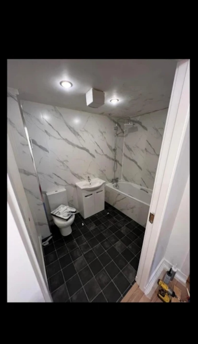 Bathroom Fitter: Image 2